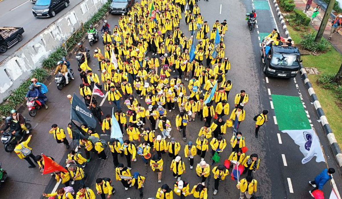 Lima Tuntutan Keras BEM UI di Mabes Polri: Soroti Kasus Pembunuhan Siswa AT dan Desakan Copot Kapolri